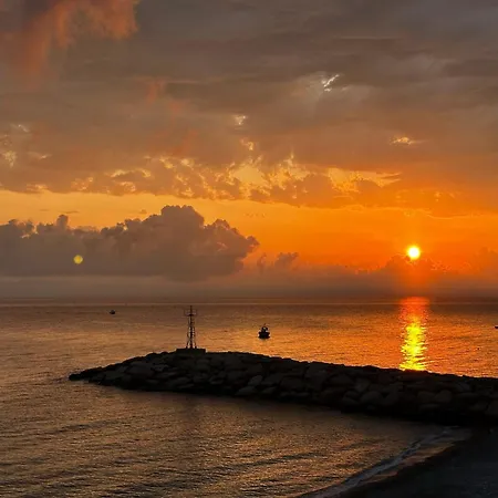 Marvel Sea View 3 Apartment Akrogiali