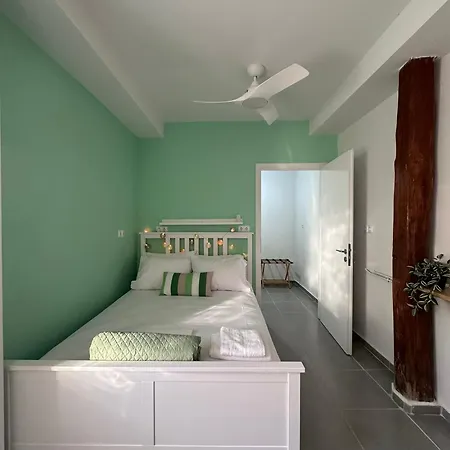 Apartment Marvel Sea View 3 *